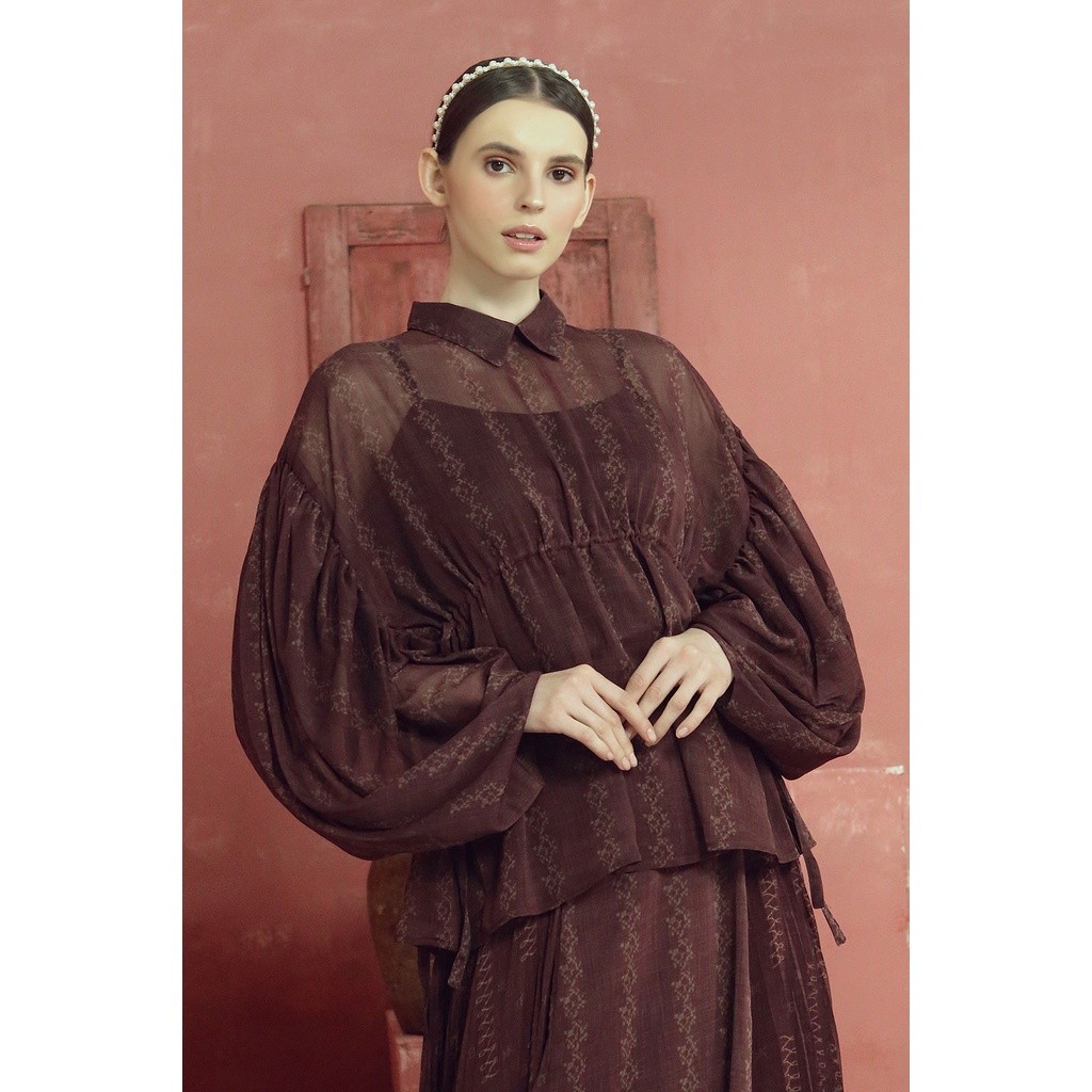 Benang Jarum Khanum Drawstring Blouse - Maroon