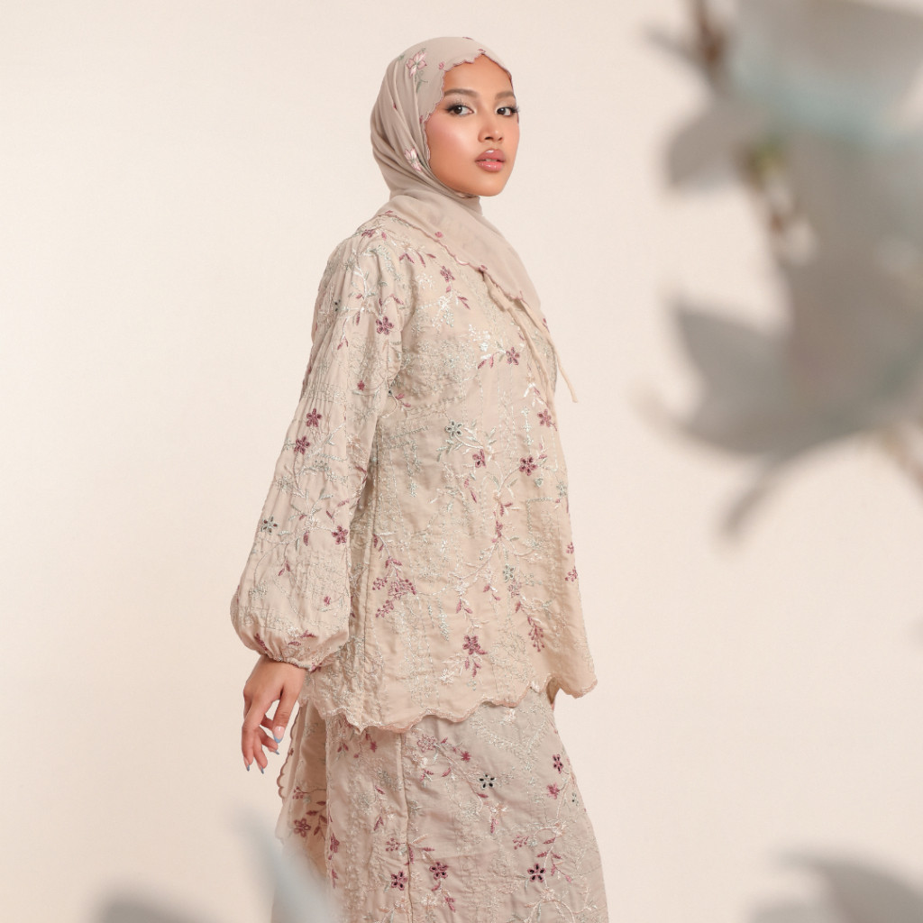 Lozy Syari - Floure Embroidery Set (One Set Blouse Skirt Bahan Katun Bordir)