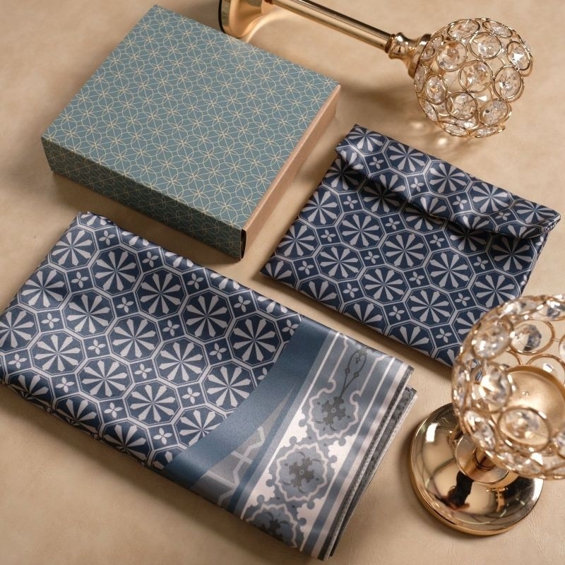 ERVINA.ID Sajadah Travel Premium Satin Series Dengan Pouch Eksklusif