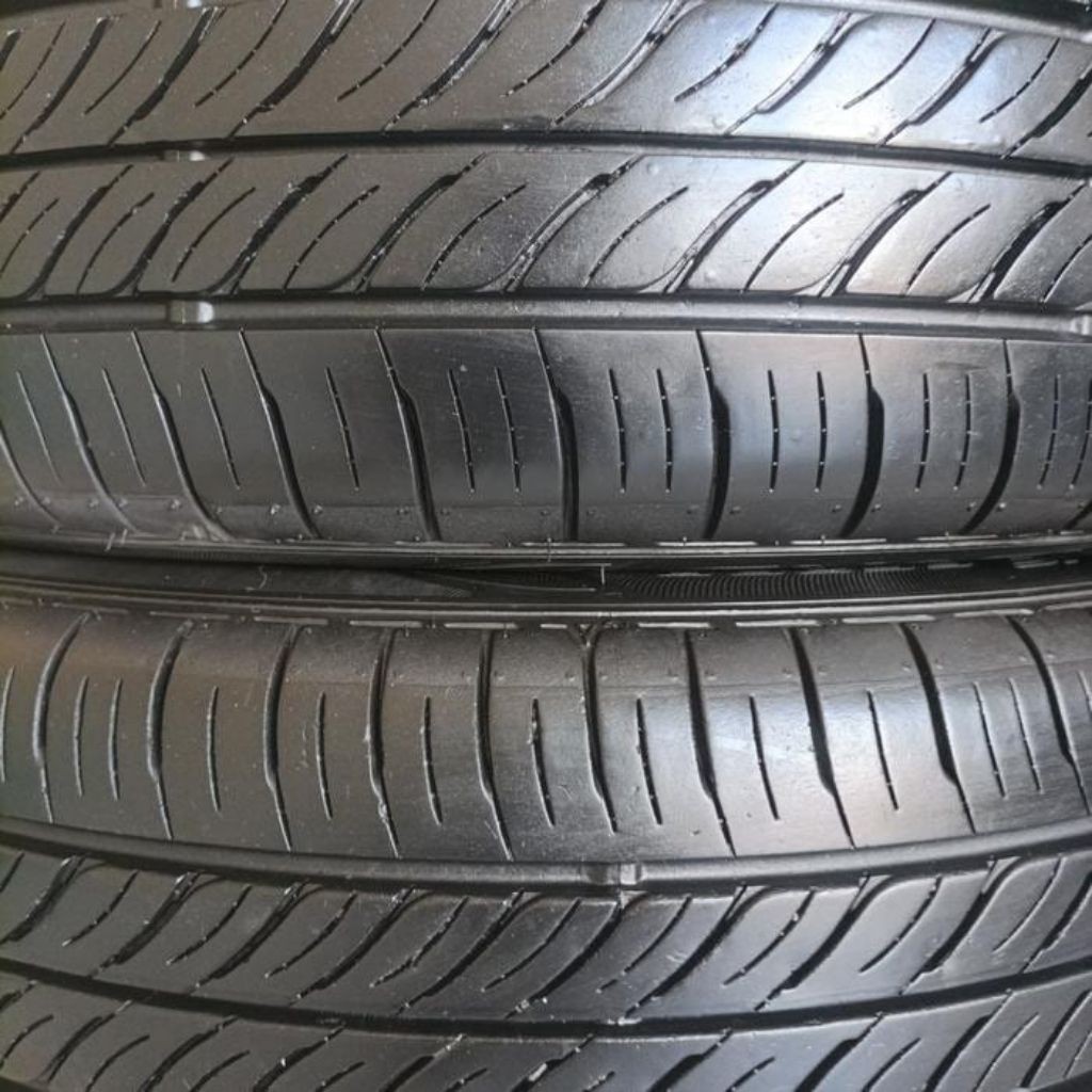 Ban mobil bekas ukuran 175/65 R14