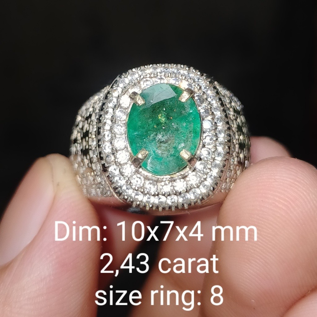 BATU ZAMRUD ASLI NATURAL WARNA BAGUS cek batu lainnya yaman api wulung opal bacan permata kalimaya k