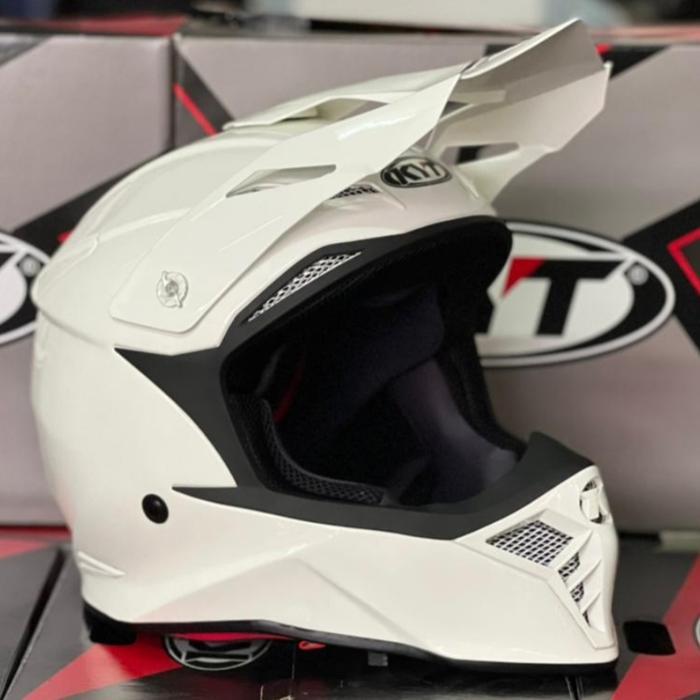 Helm KYT Skyhawk Solid Cross