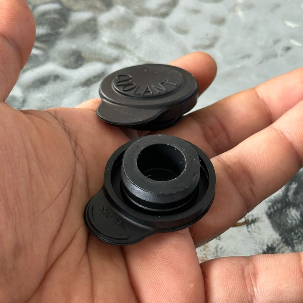 TERLARIS CAP RESERVE TANK KARET TUTUP TABUNG AIR RADIATOR HONDA VARIO 110 125 150 REALLPICTURE ORI