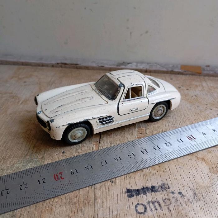 kinsmart mercedes benz 300 SL skala 1/36 Mainan Loose