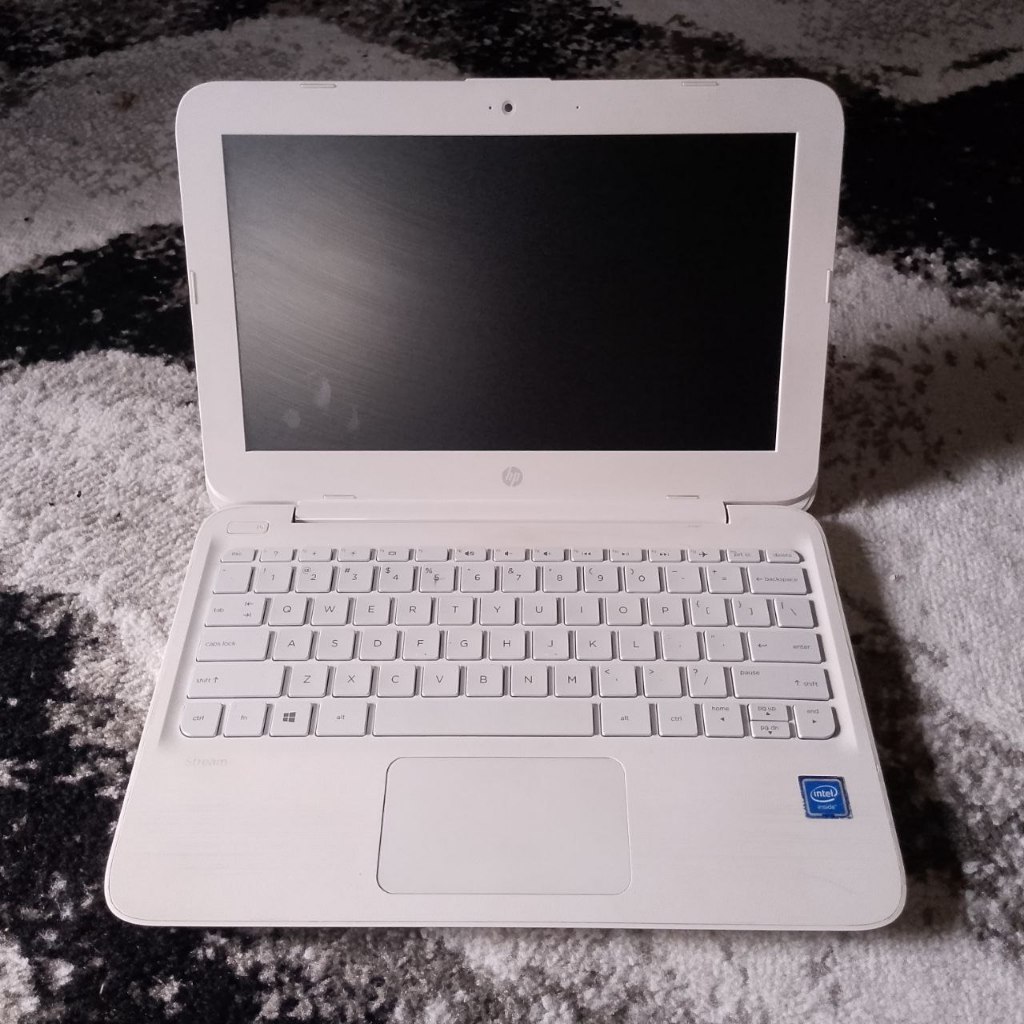 Laptop HP Stream 11 Intel Celeron N4000 Ram 4Gb