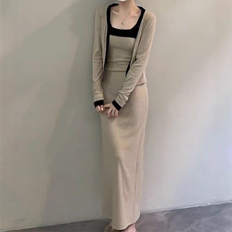 Mode Vogue Set cardigan + slip dress, gaya retro Korea untuk wanita.