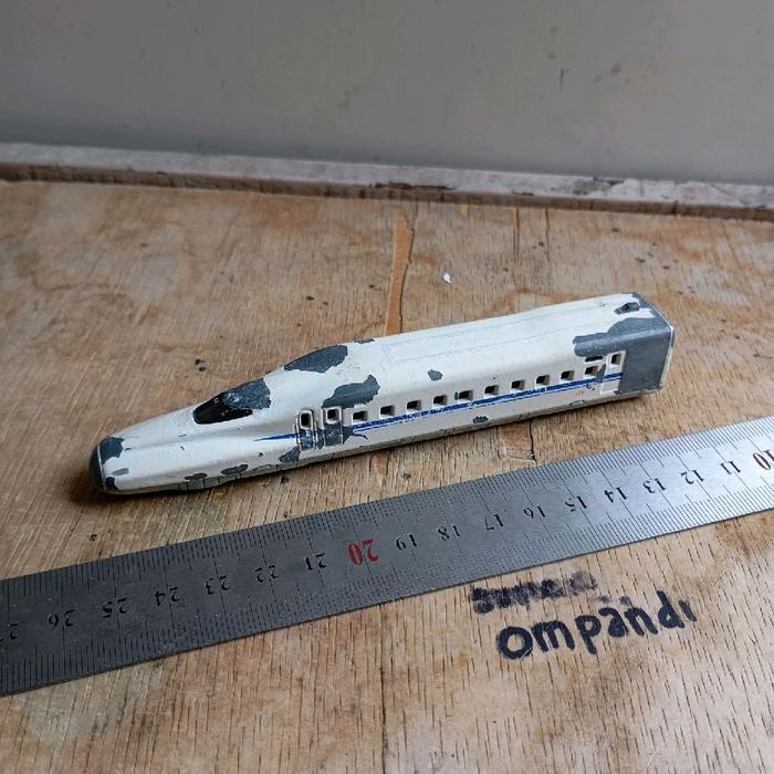 diecast tomica kereta cepat Shinkansen Dcast