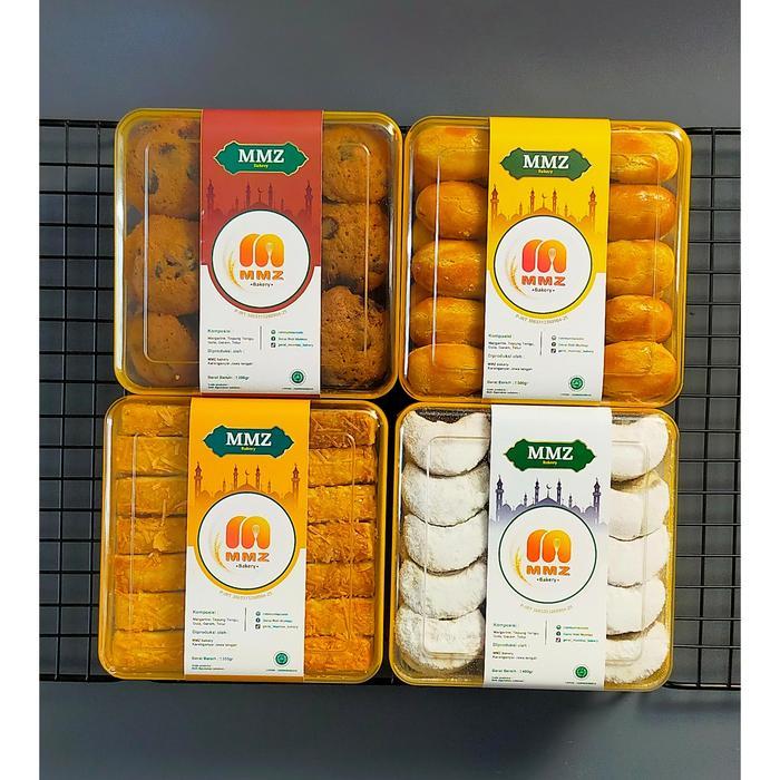 Kuker Mumtaz Bakery Kue Kering Paket Kue Lebaran Isi 4 Halal & Lezat