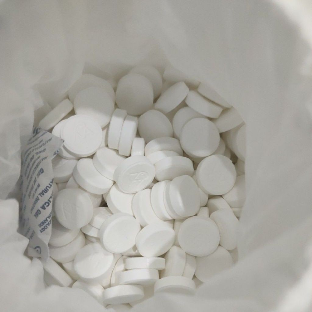 KALK KALSIUM 1 BUTIR VITAMIN PEBESARAN TULANG AYAM CUKUPI KEBUTUHAN KALSIUM MINERAL AYAM & HEWAN