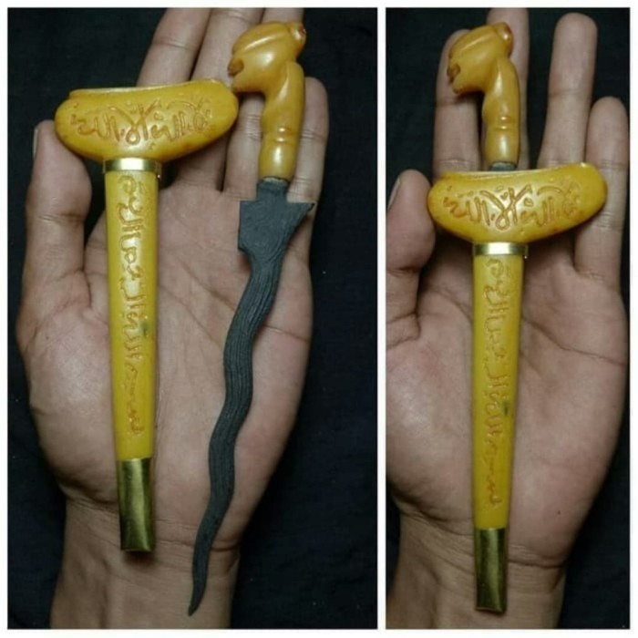 keris unik bilah besi pamor warangka rah JT