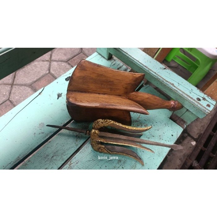 TOMBAK PATAKA PANCASULA ANTIK KINATAH KUNINGAN TANGGUH SURAKARTA mhr m toko KJ