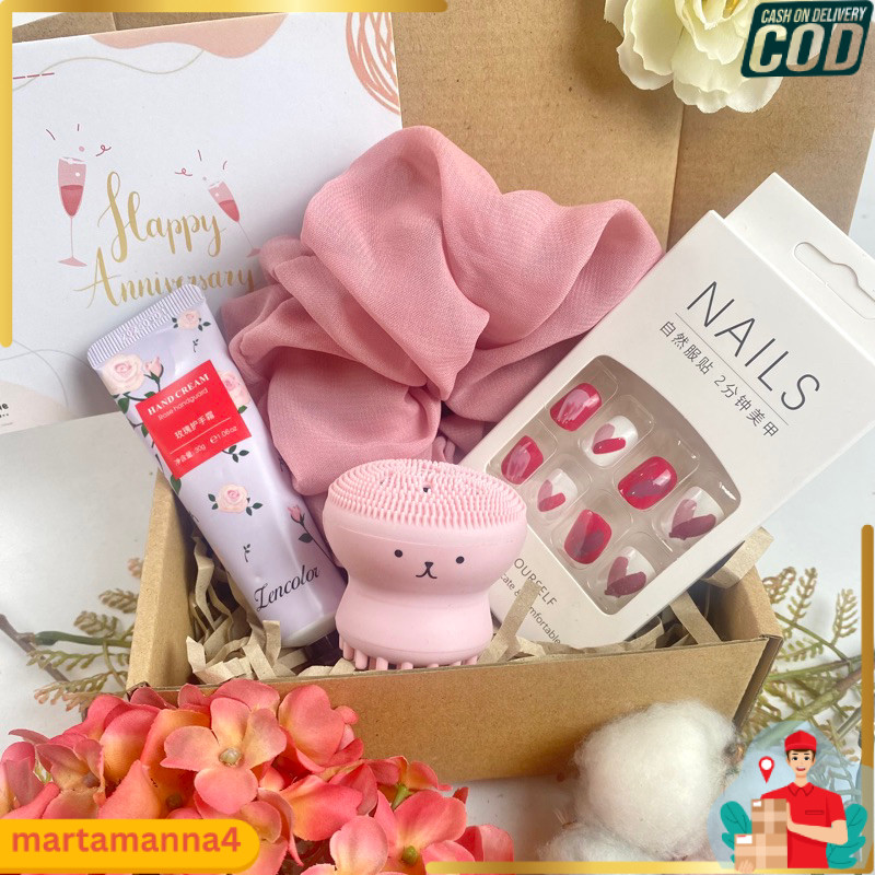 BISA COD Hampers Valentine / Hampers Ulang Tahun Cewek / Kado Birthday/ Hadiah Ulang Tahun Pacar/ Ka