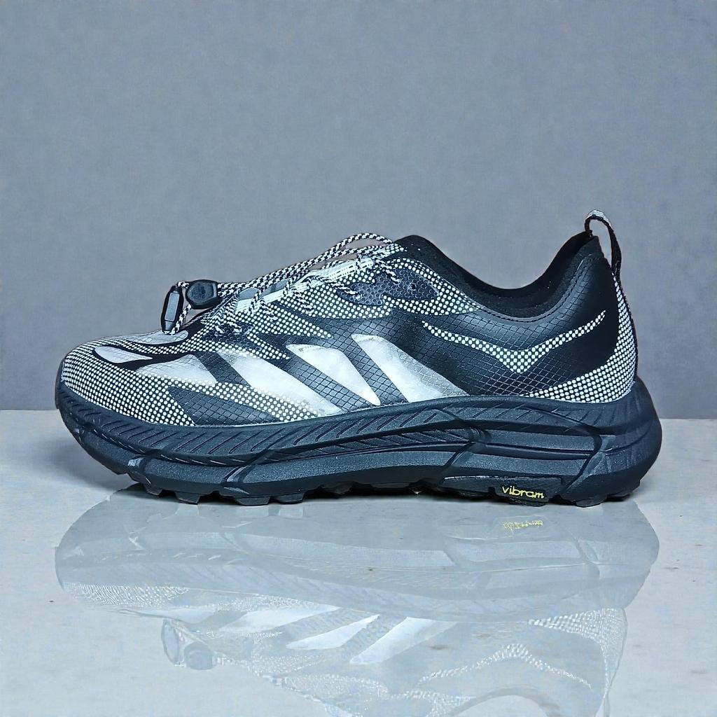 Sepatu Outdoor Hoka Satisfy Tapak Vibram