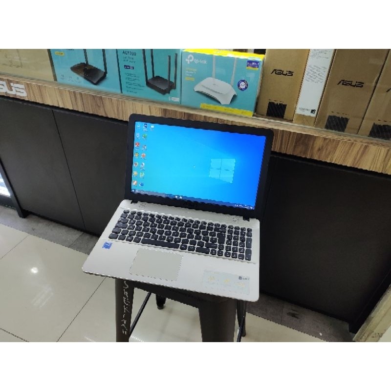 Laptop Asus X541 Ram 4GB SSD 128GB Windows 10 Terbaru Dunia Laptop2