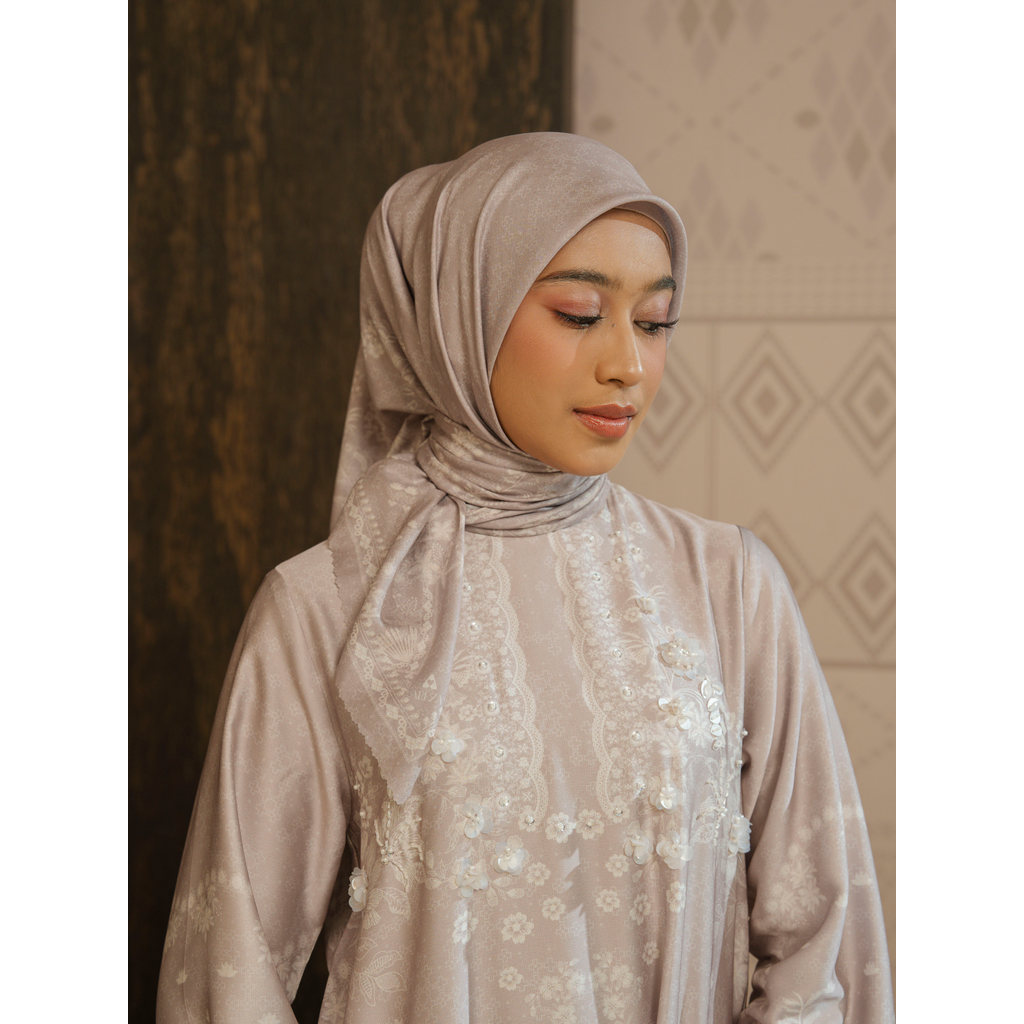 Arza Scarves Beige