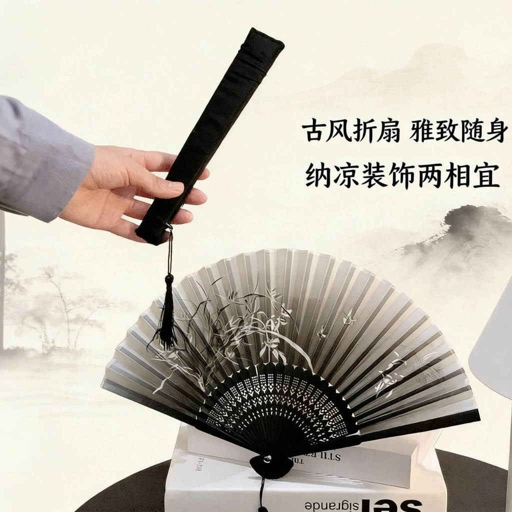 Kipas lipat bambu tradisional gaya baru untuk tarian Hanfu wanita.