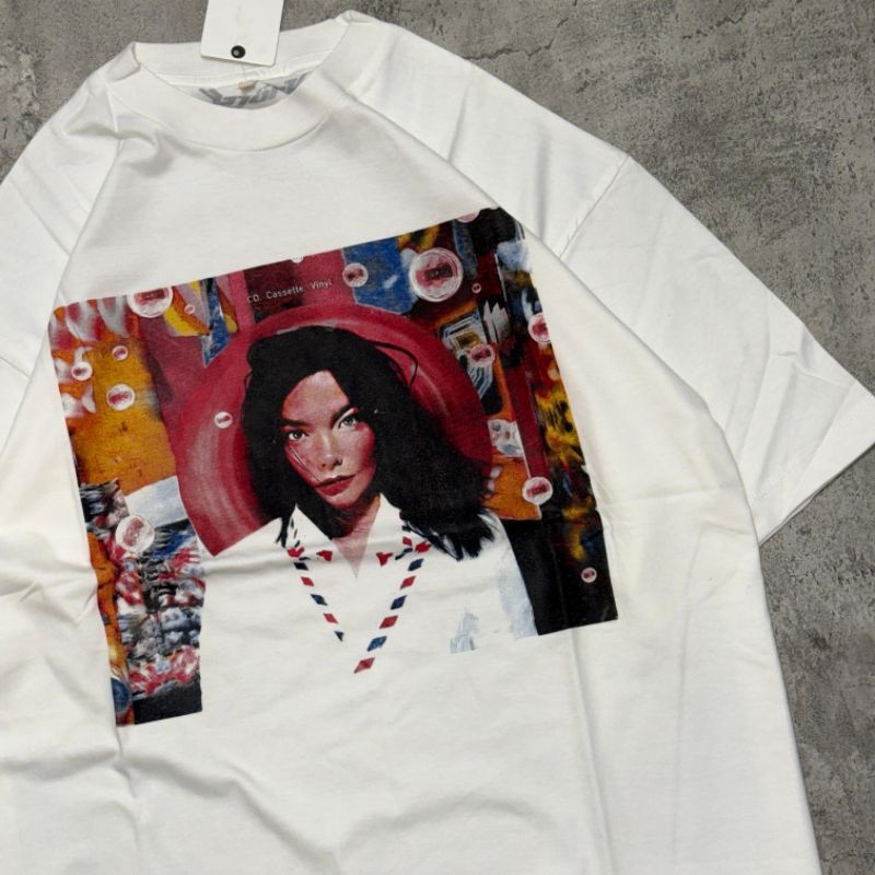 ORI Bjork Oversized Pull&Bear T-Shirt - Vintage Oversized Bjork White Cotton 20s T Shirt black