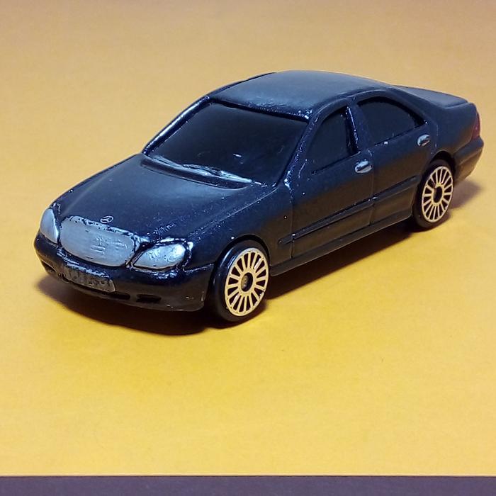 Diecast Maisto Mercedes S Class W220 skala 64