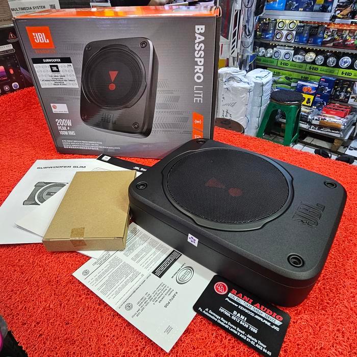 Subwoofer Kolong Aktif JBL BASSPRO LITE Subwoofer Aktif JBL 7 in