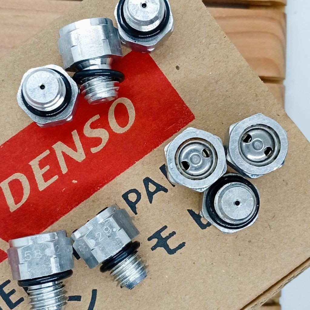 TERLARIS Baut Nepel Tutup Kompresor Ac Mobil DENSO Universal Stut Tempat Pembuangan Freon Atau Oli l