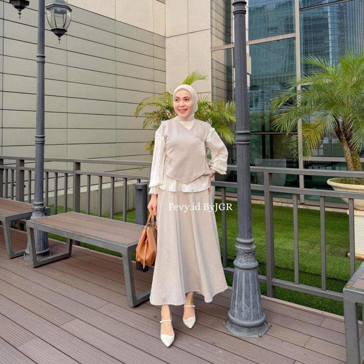 BUPESHOP FEVY.ID - Jeslyn Set Vest Korean Style Rompi Kekinian - Rompi Korean Style Wanita