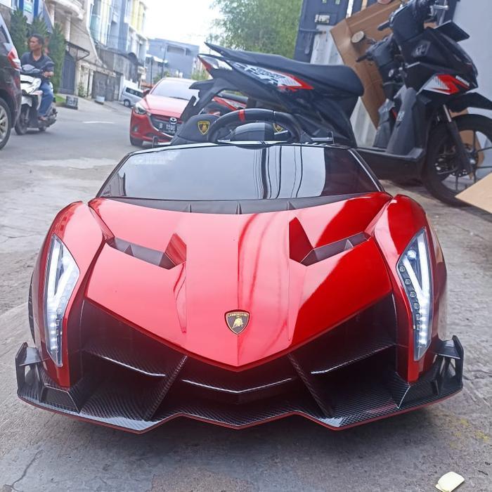 Mobil Mobilan Anak Lamborghini Veneno Lisensi Mobil Aki Remot Kontrol MP4 Jok Kulit Roda Ban Karet