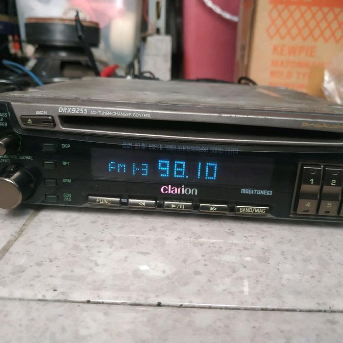 single cd clarion drx9255 dual 20 bit analog sound