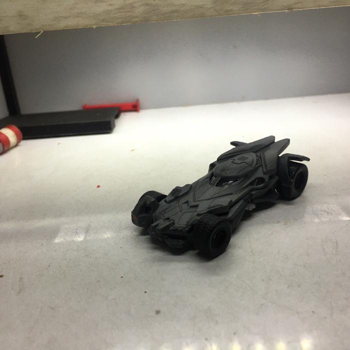 Hotwheels mobil batman ban karet diecast loose junk 12B 2ND