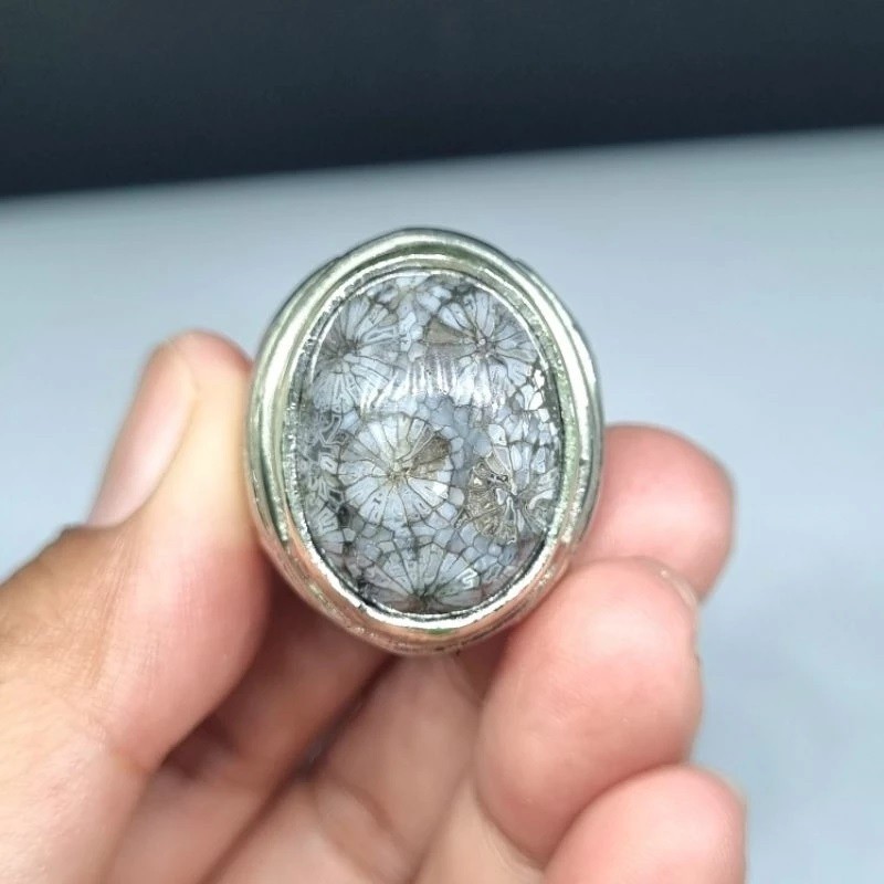 Batu cincin teratai hitam natural rindu akik