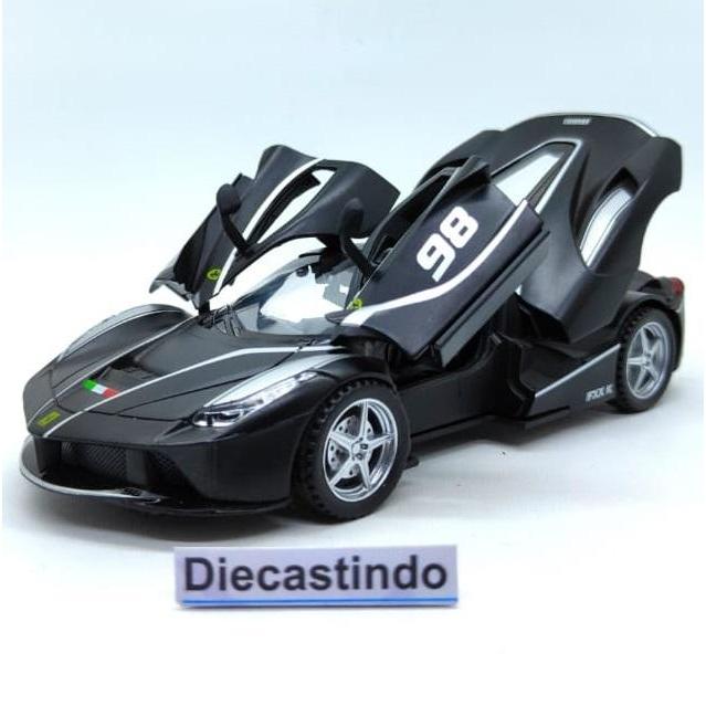 Miniatur / Replika Ferrari LaFerrari Aperta - Hitam Silver