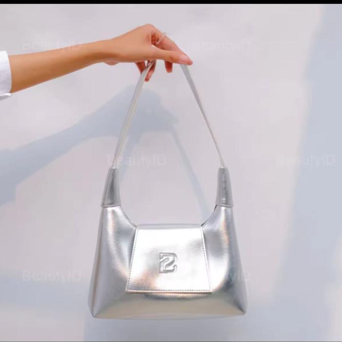 Tas micro baguette-Tas baru wanita/shoulder bag laris-tas wanita kekinian Hitam - Silver