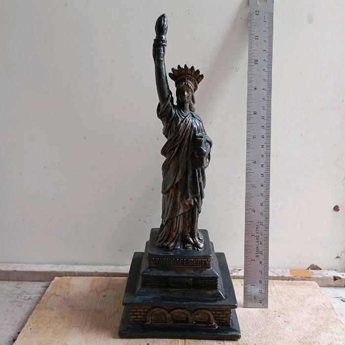 JJtoys miniatur patung liberty coin bank 2ND