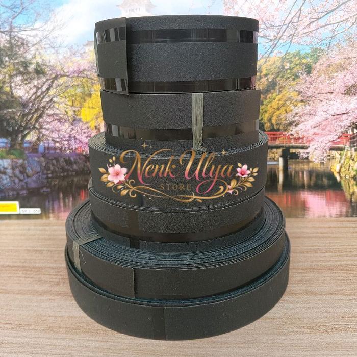 Mika Layangan Sawangan Madura Marlin Minimalis Hitam/Coklat 4 Meter | Lebar 2–4 cm | Tebal 0,4mm | S