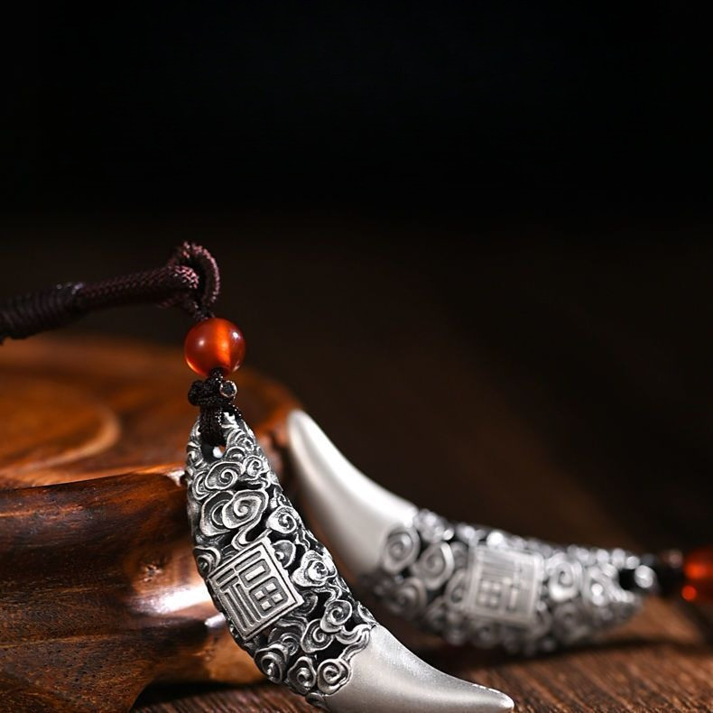 S999 Sterling Silver Wolf Tooth Pendant Kalung Liontin Perak Pria