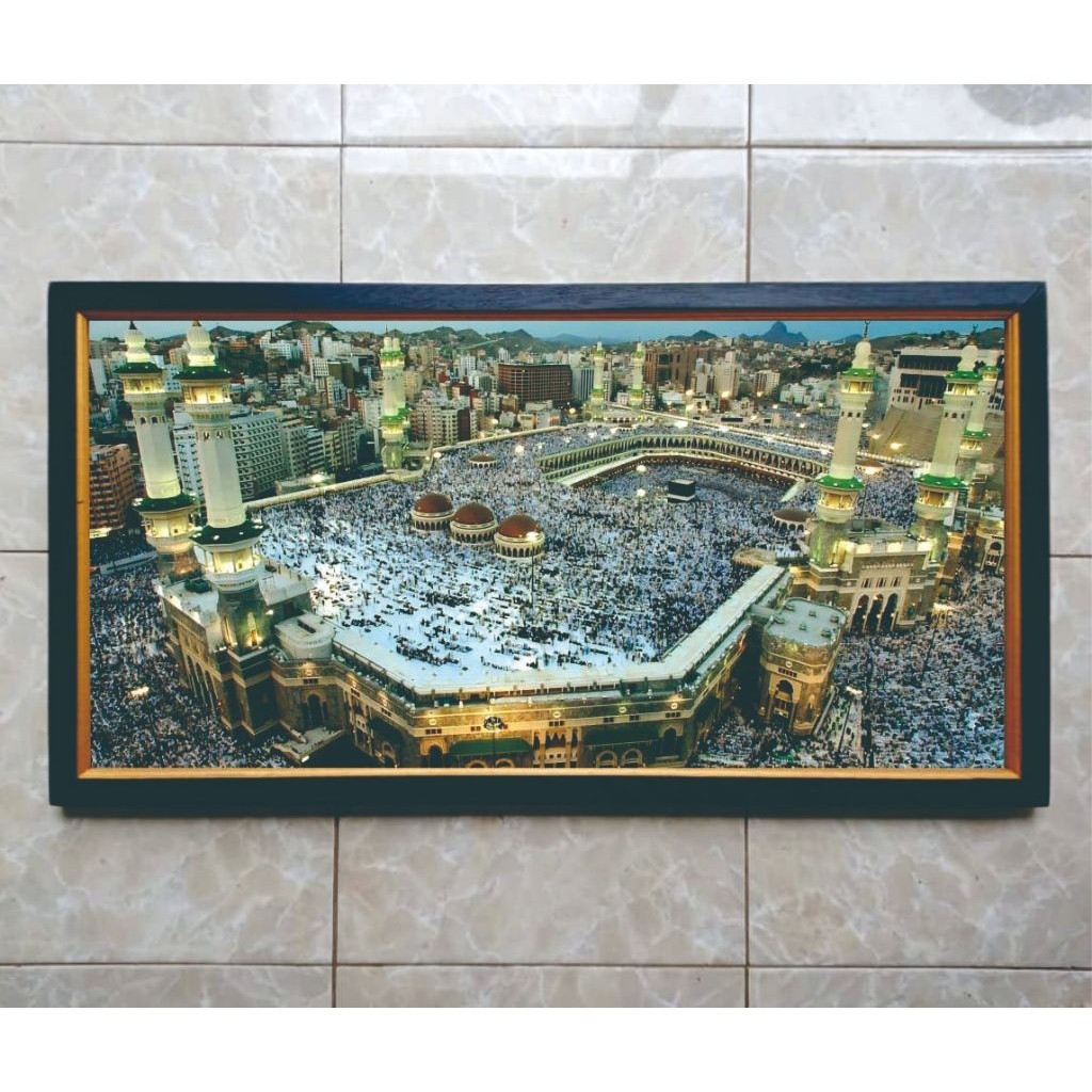 Hiasan Dinding Aesthetic Gambar Mekah Malam Hari Plius Bingkai