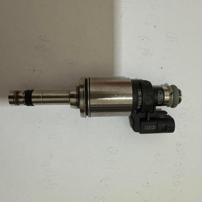Genuine Injector Ford Fiesta Ecoboost non boxPASS
