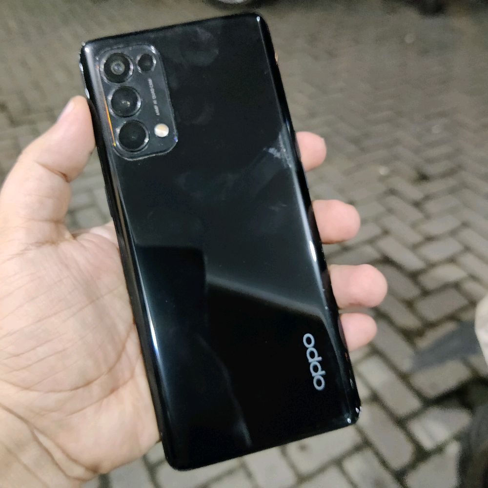 Oppo Reno 5 Pro 5G Ram 12gb Internal 256gb Minus LCD Garis