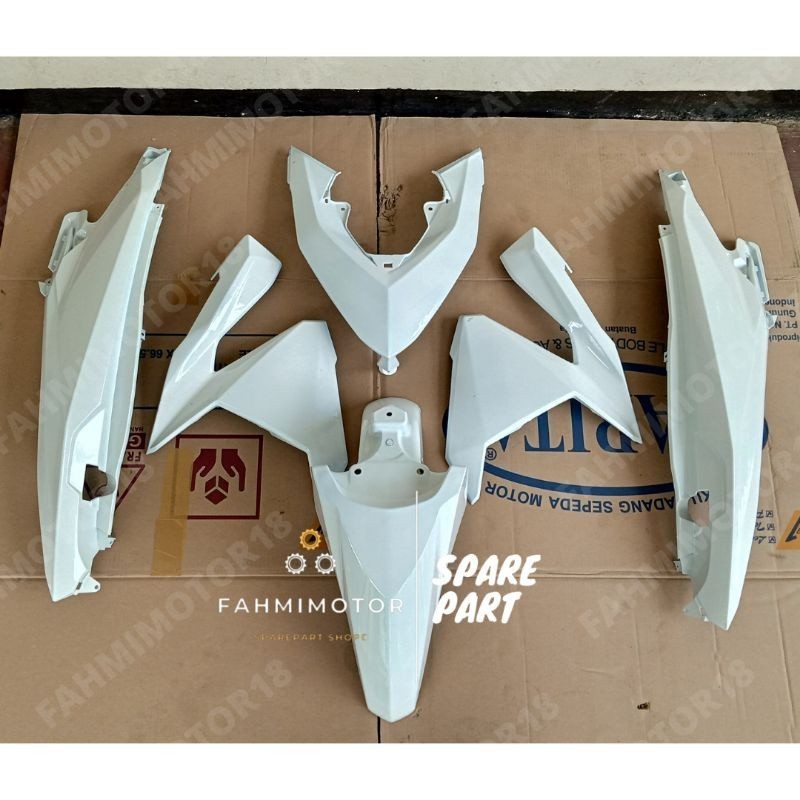 Cover full body bodi halus honda vario 125/150 LED terlaris all warna Putih