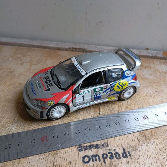 diecast saico skala 1/32 peugoet 206 WRC Dcast