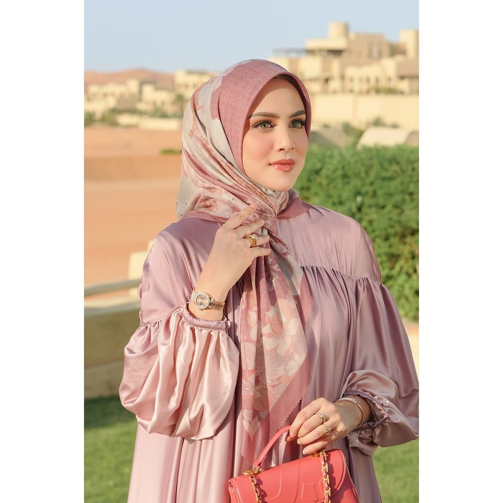 Buttonscarves Arabian Night Voile Square XL - Parade