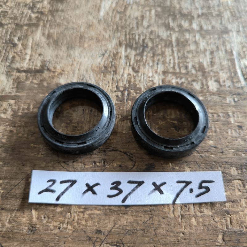 Seal 27x37x7.5 Japan High Quality