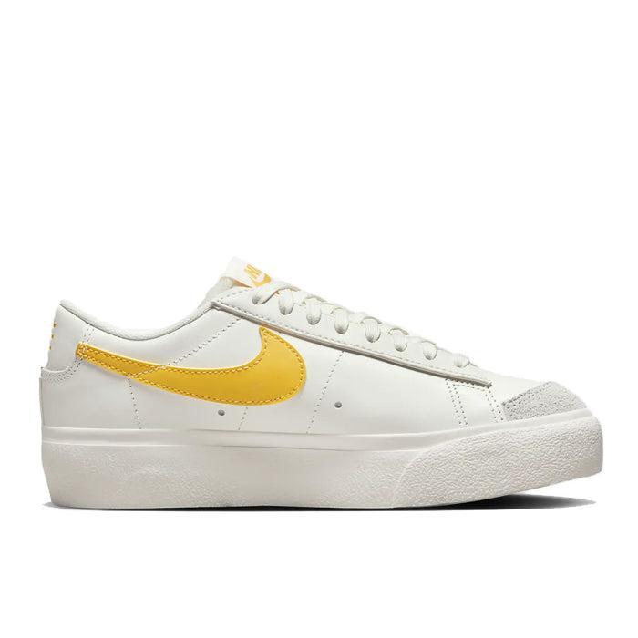 Sepatu Sneakers NK Blazer Low W // DJ0292-111