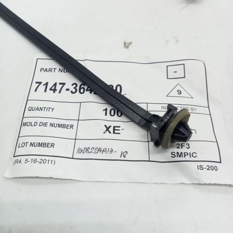 Klip Pengikat Penjepit Kabel Klem Clip Cable Perapih Insulock Mobil motor.