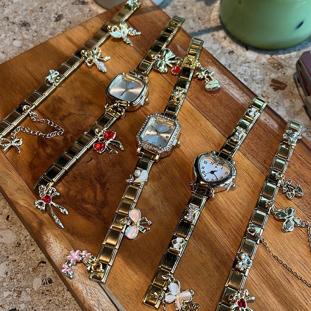 WRISTWISE - ITALIAN CHARM BRACELET ITALIAN WATCH SERIES