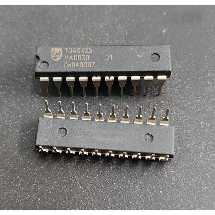 V114 IC TDA8425 TDA 8425 Hi-fi Stereo Audio Processor DIP20