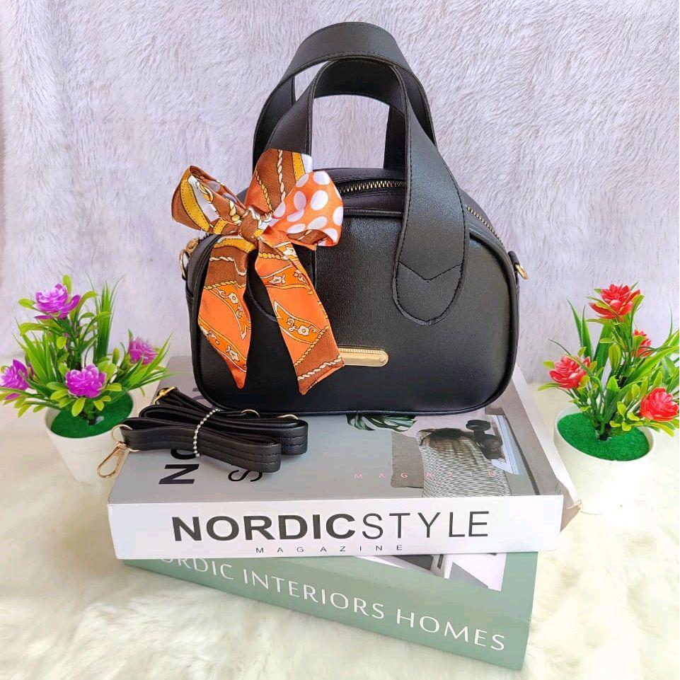 TAS SELEMPANG WANITA Mini dan imut masuk dompet mini, hp dan makeup