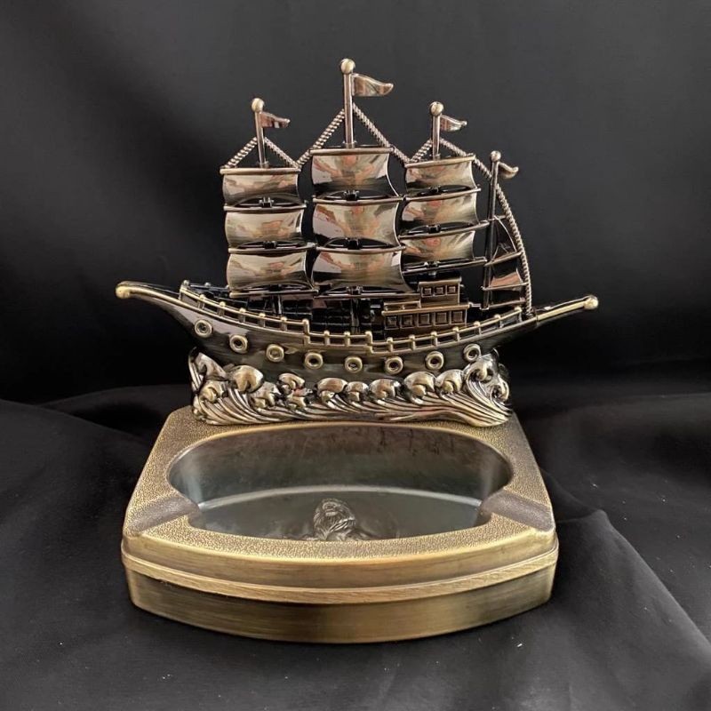 BEST SELLER ASBAK KOREK API KAPAL BAJAK LAUT PIRATE SHIP DH-8881 950-13