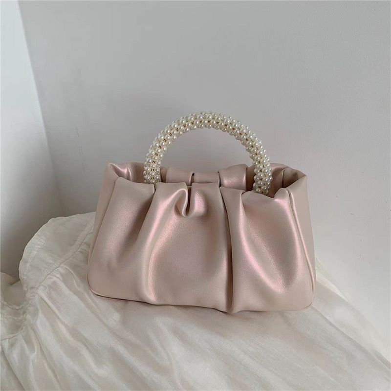 [Amy] Tas Wanita Mutiara Berubah Warna Baru Kulit Asli Tas Tangan Awan Berlipat Pergelangan Tangan