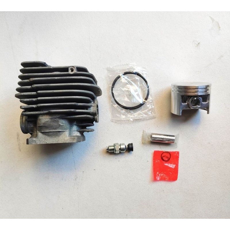 Cylinder Block chainsaw 381 assy Ts