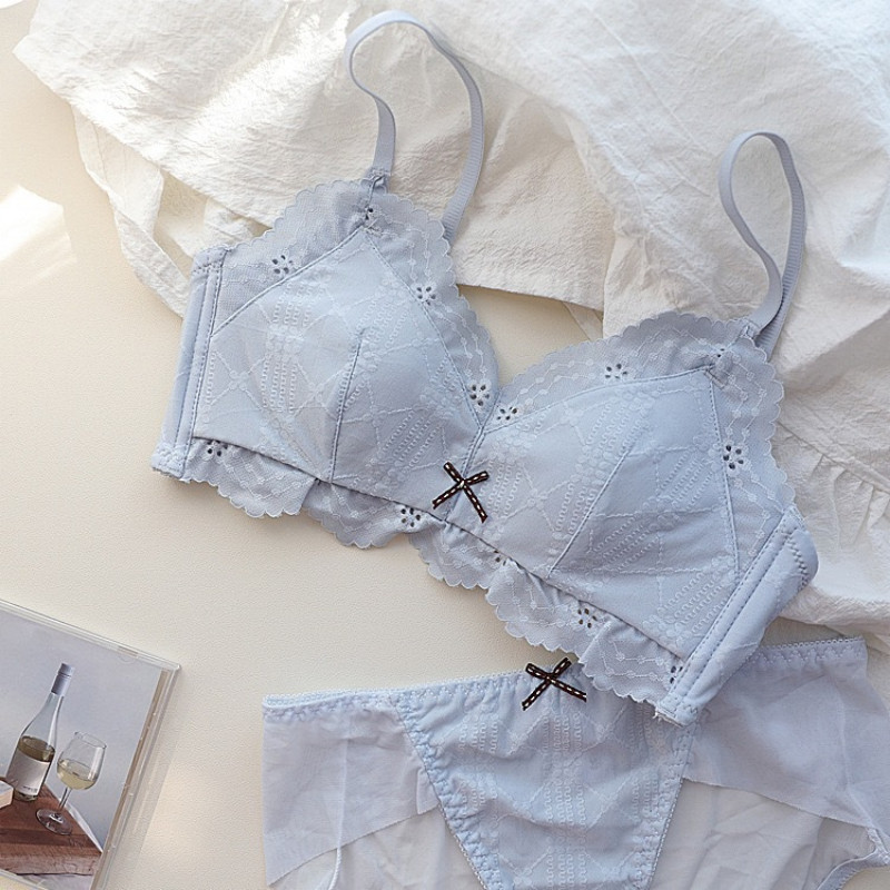 Awan Lembut Set bra tipis tanpa kawat warna biru muda untuk payudara kecil